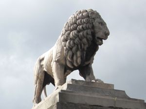 コンコルド広場のライオン拡大
