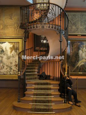 ギュスターヴ・モロー美術館内の階段